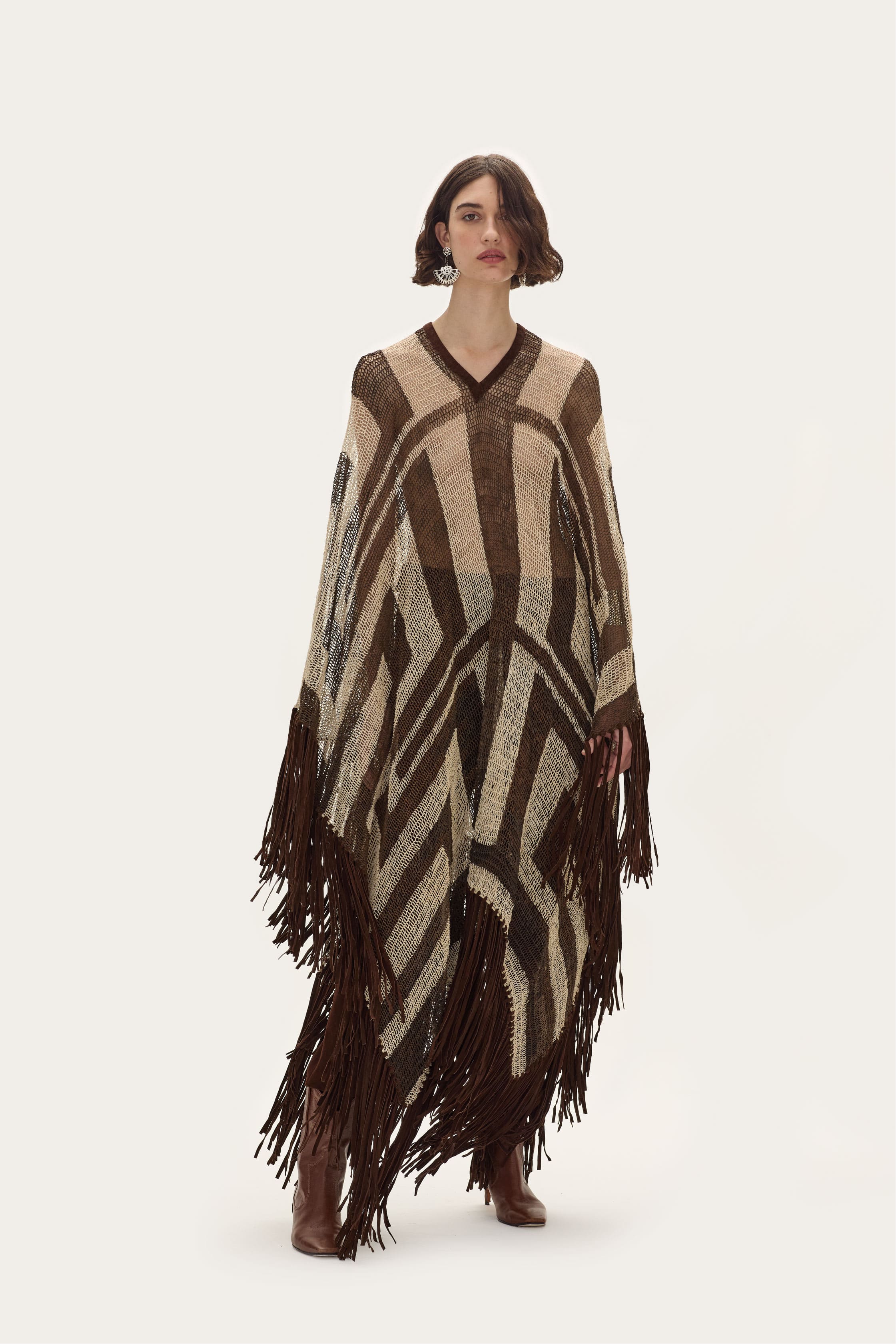 Viento Large Poncho in Chaguar