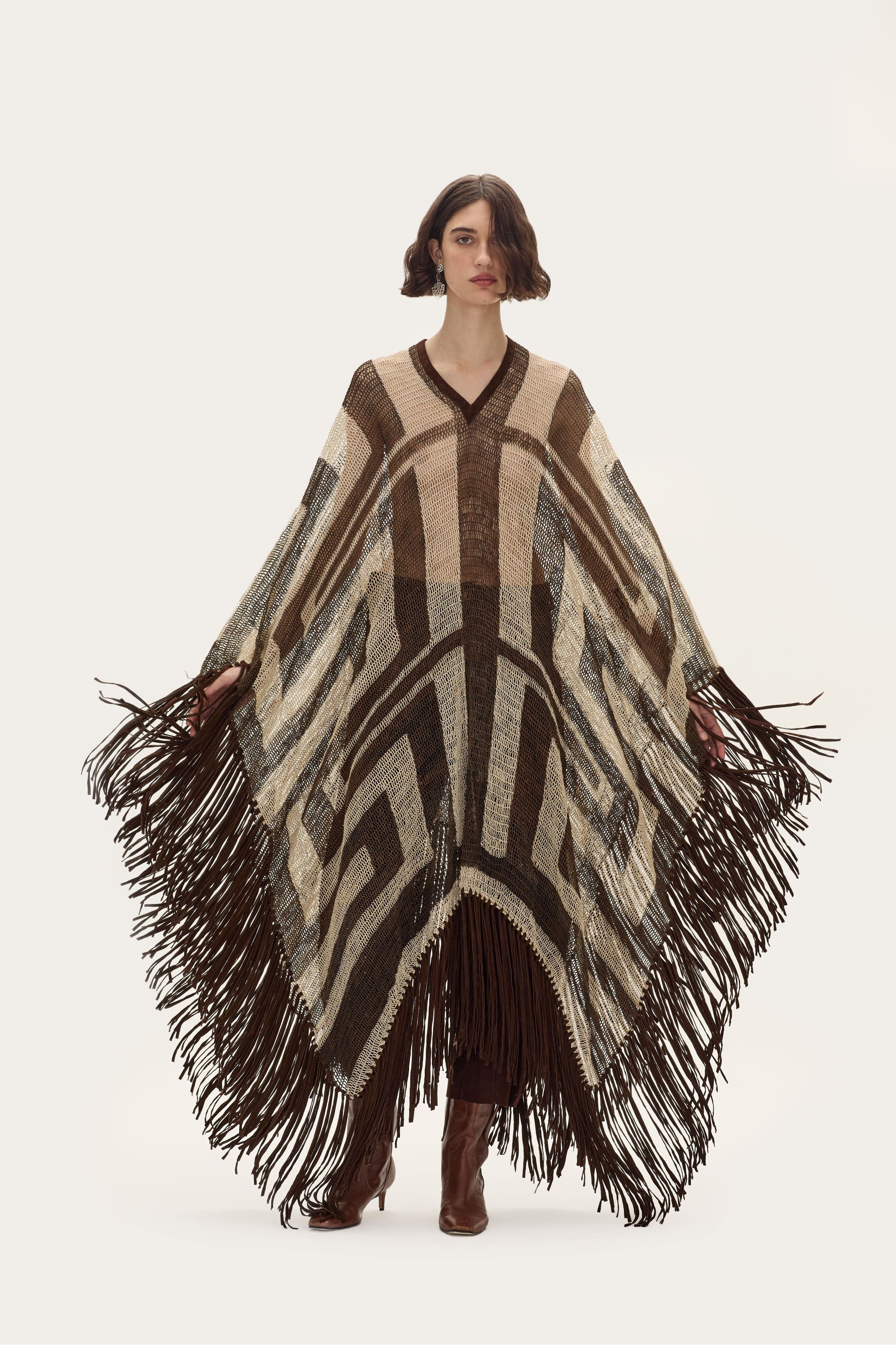Viento Large Poncho in Chaguar