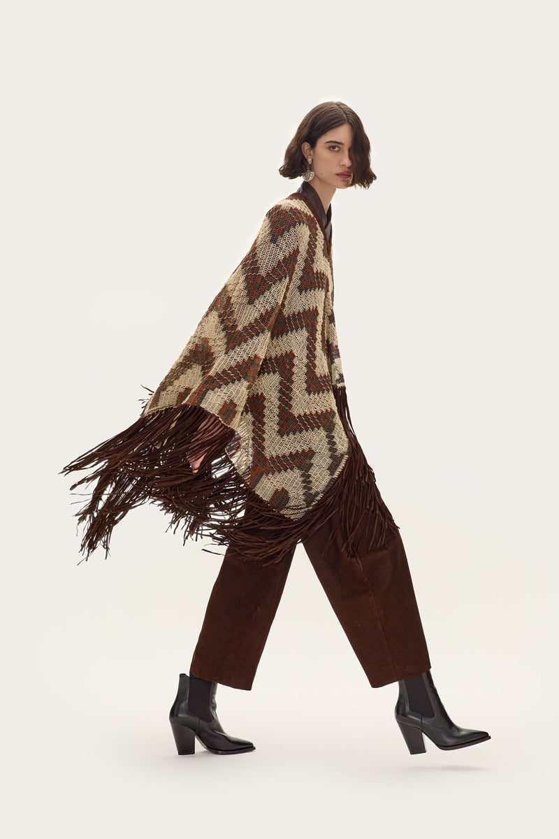 Viento Short Poncho in Chaguar