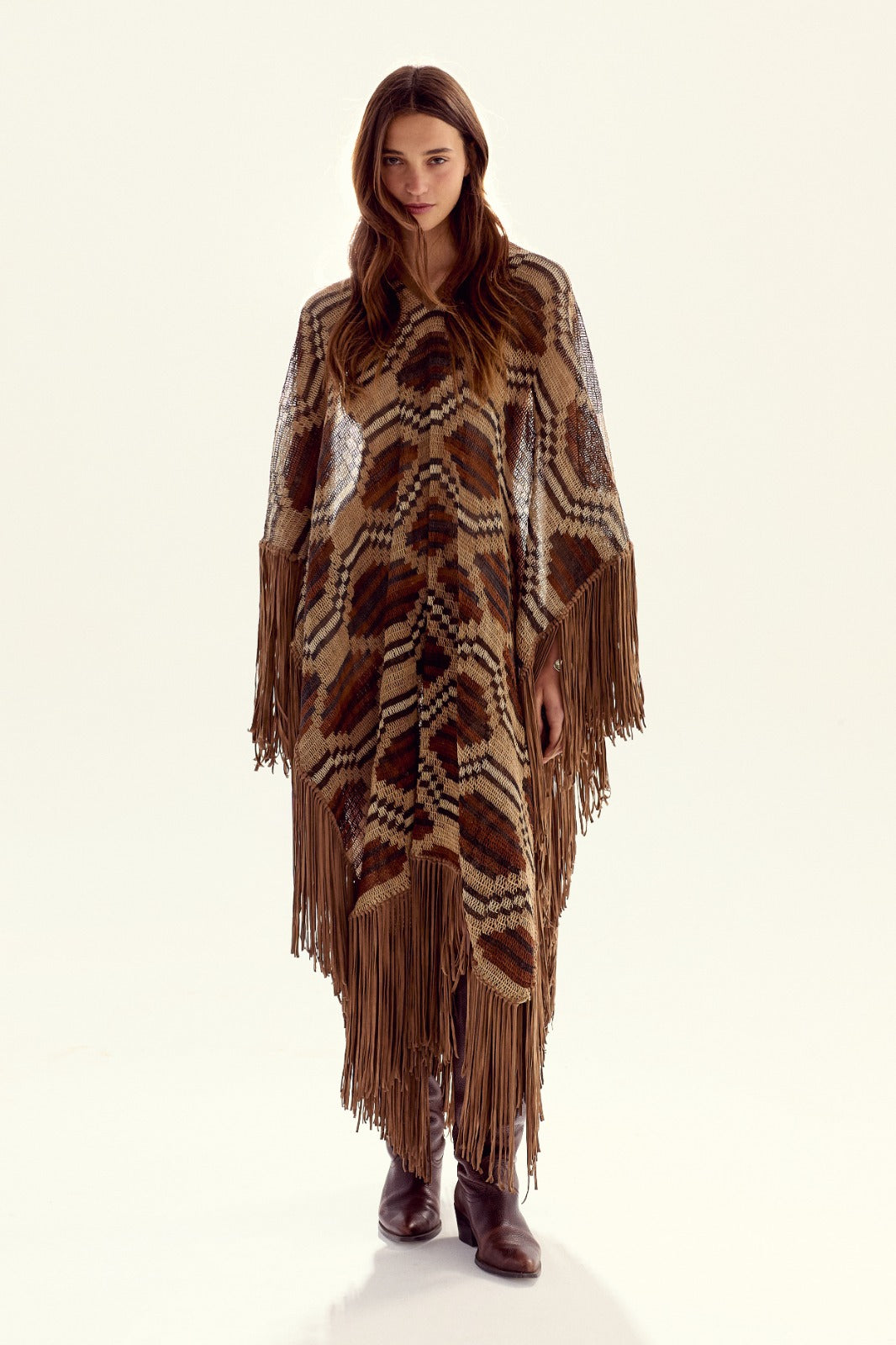 Viento Large Poncho in Chaguar