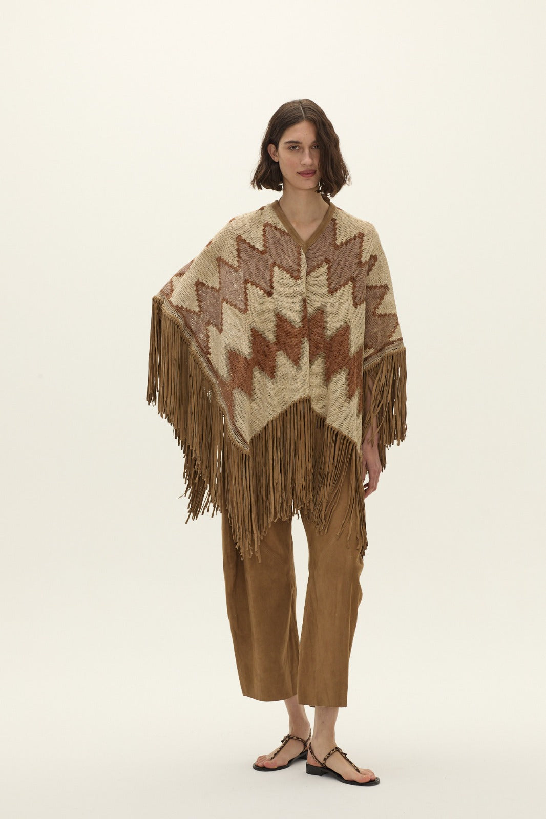 Viento Short Poncho in Chaguar